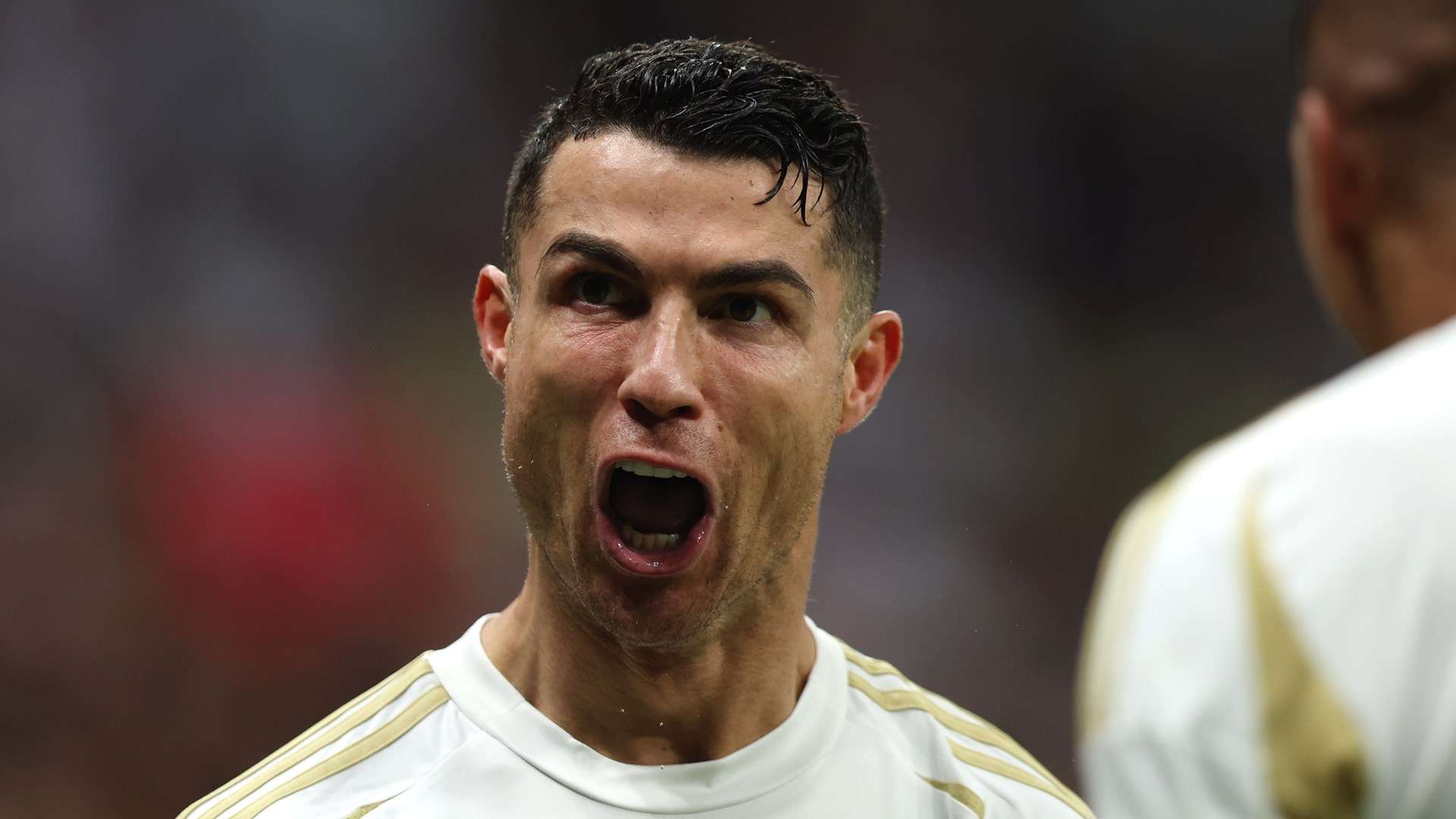 和進攻兩端 和進攻兩端